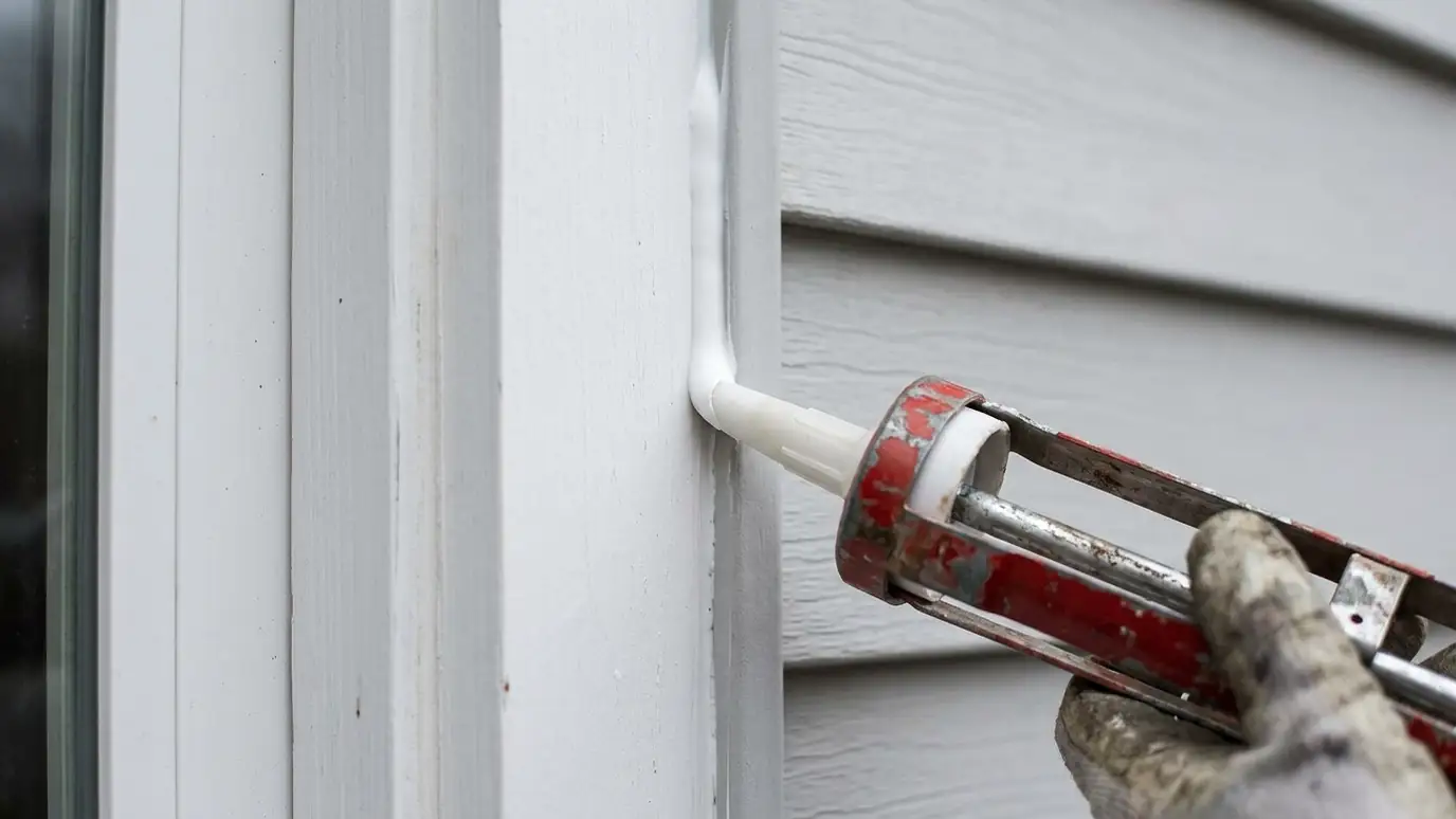 Siding Caulking and Sealing in Nashville and Middle Tennessee